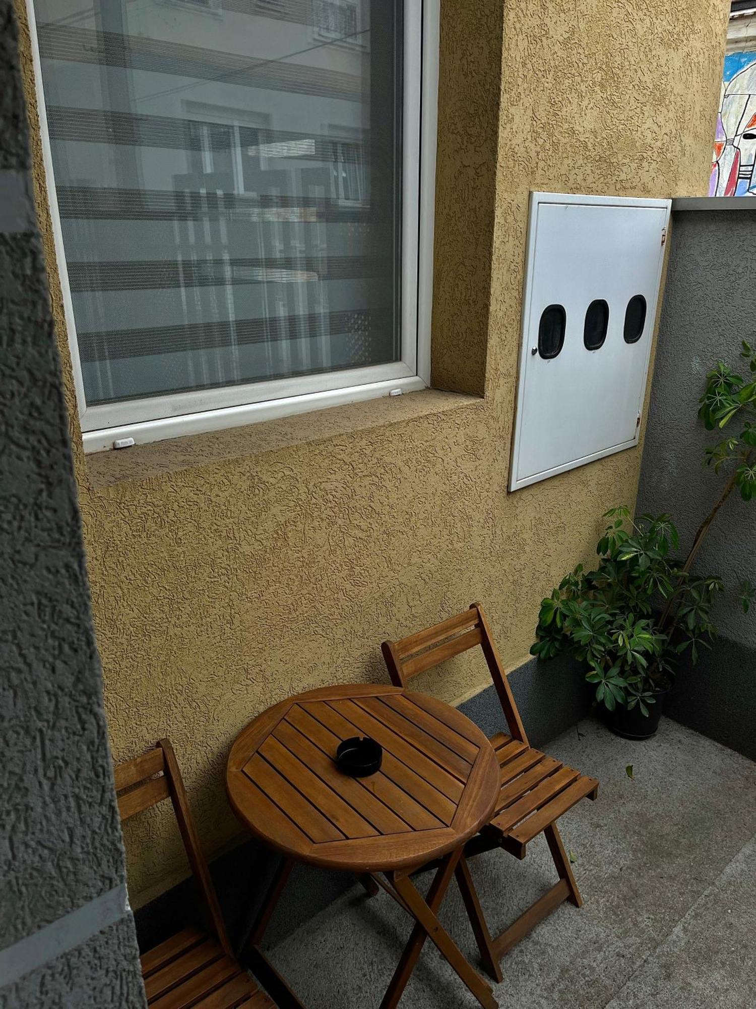 Nilton Apartmans Nis Luaran gambar